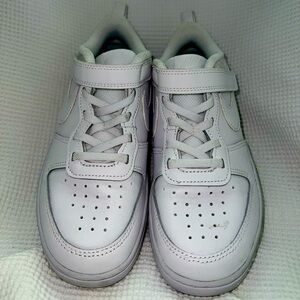 Nike Court Sneaker - Little Boy - Size 2